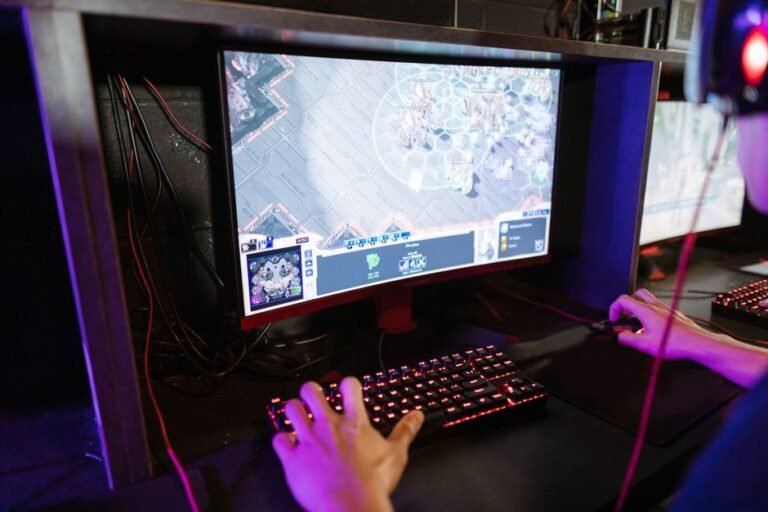 customizing keybinds for optimal gameplay