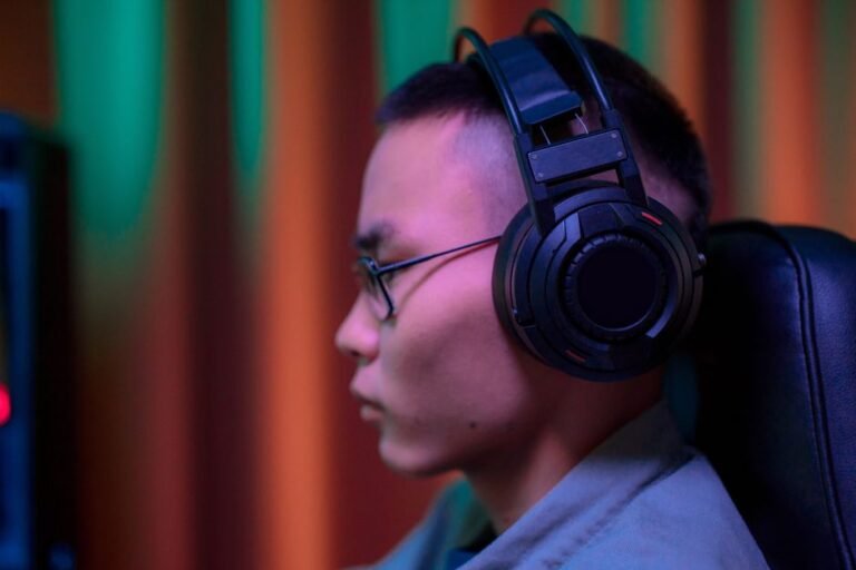 why does my headset sound static