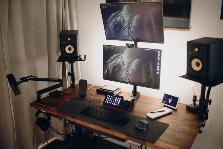 gaming speaker placement for optimal sound