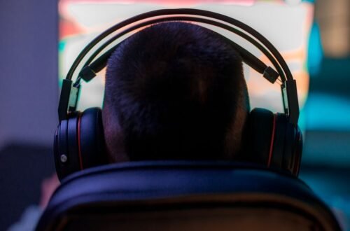 what is surround sound in gaming